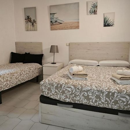 Benalbeach Casa Kito Dreams 1ª Linea Playa Бенальмадена Екстер'єр фото
